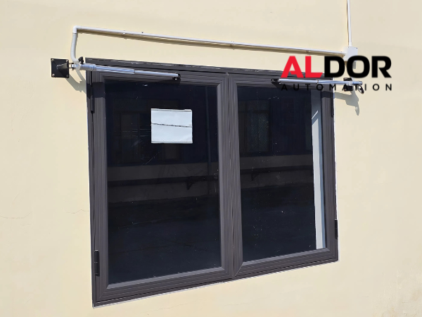 BỘ THIẾT BỊ ĐÓNG MỞ CỬA SỔ MỞ XOAY TỰ ĐỘNG